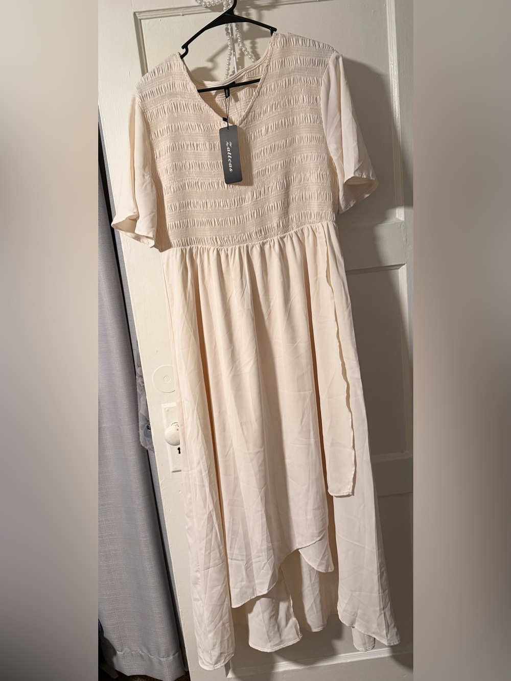 Zattcas Elegant Cream High-Low Smocked Bodice Tulip Hem Short Sleeve Dress XL